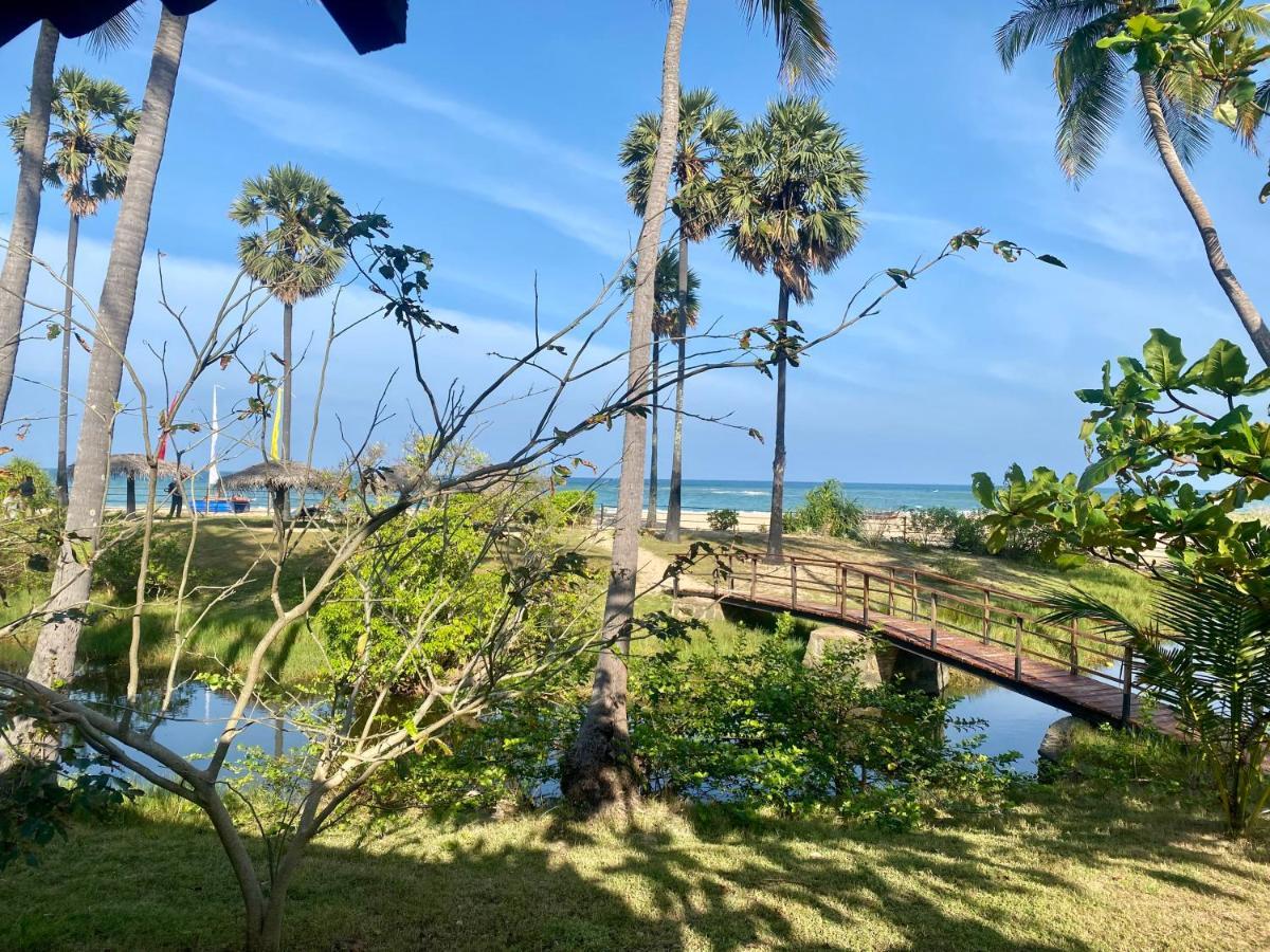 108 Palms Beach Resort ตรินโคมาลี ภายนอก รูปภาพ