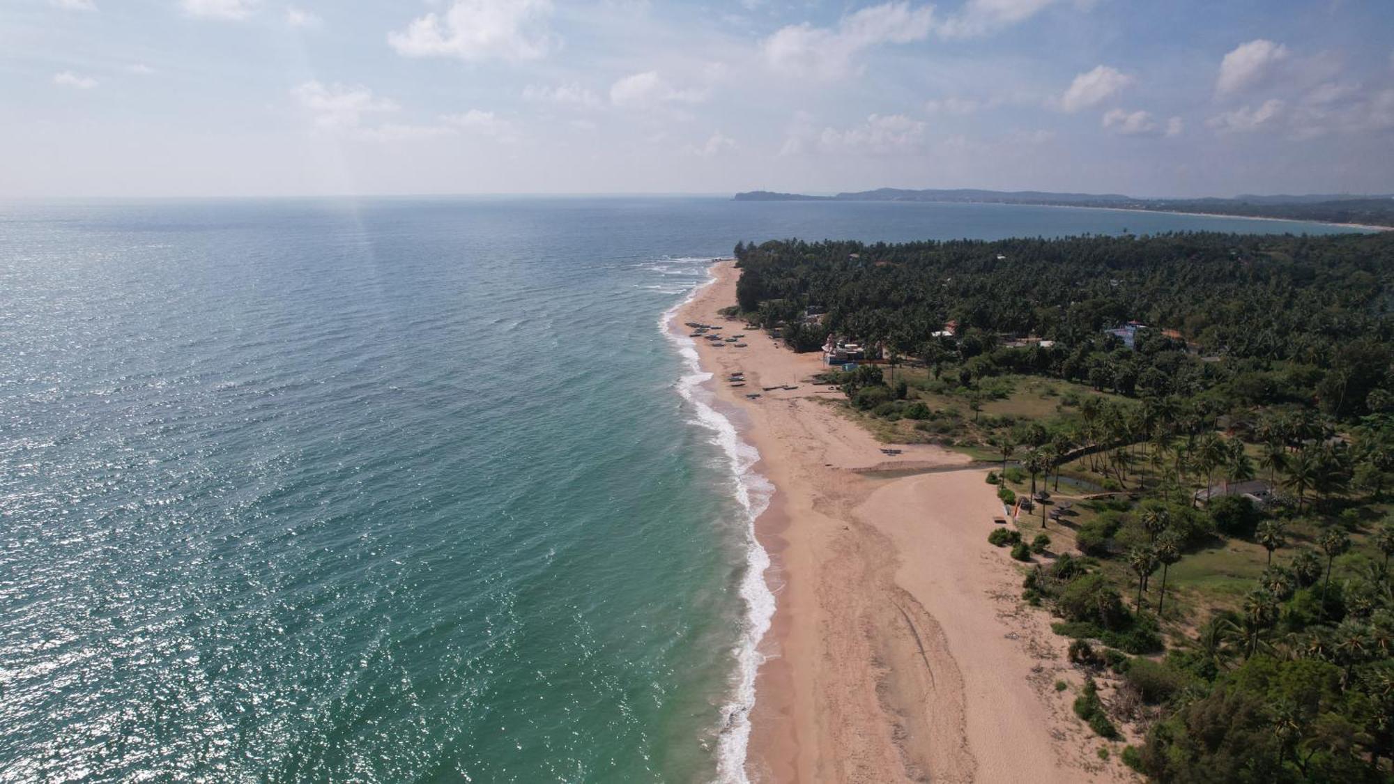 108 Palms Beach Resort ตรินโคมาลี ภายนอก รูปภาพ