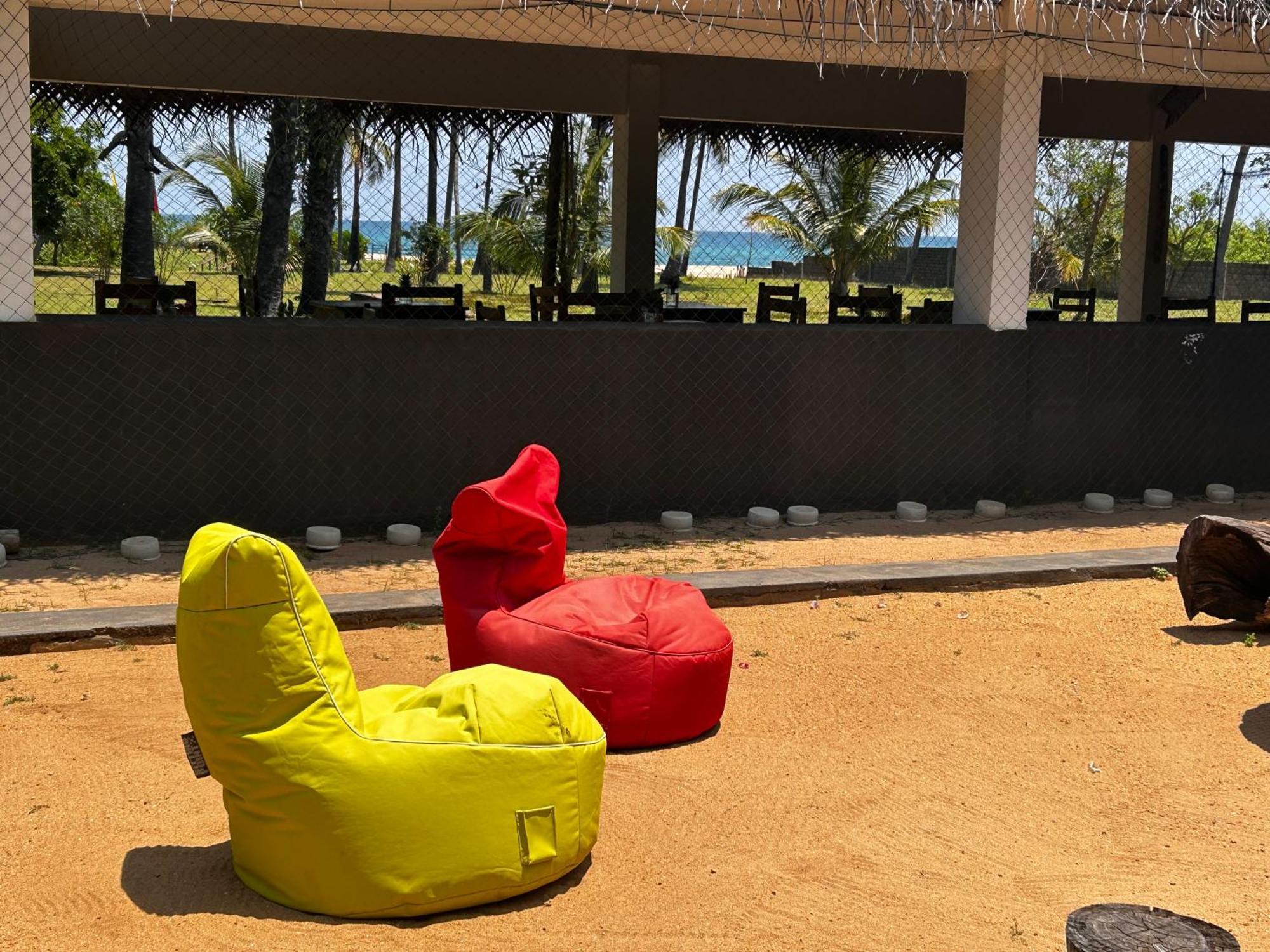 108 Palms Beach Resort ตรินโคมาลี ภายนอก รูปภาพ